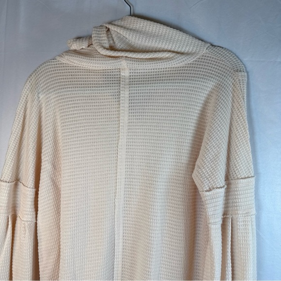 Elegant Cream Button Down Waffle Knit Top Size Medium NWOT - Picture 11 of 14